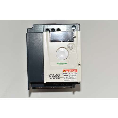 ATV12HU15M2 Schneider Altivar Variatore di Velocità 1,5KW 2HP 200-240VAC