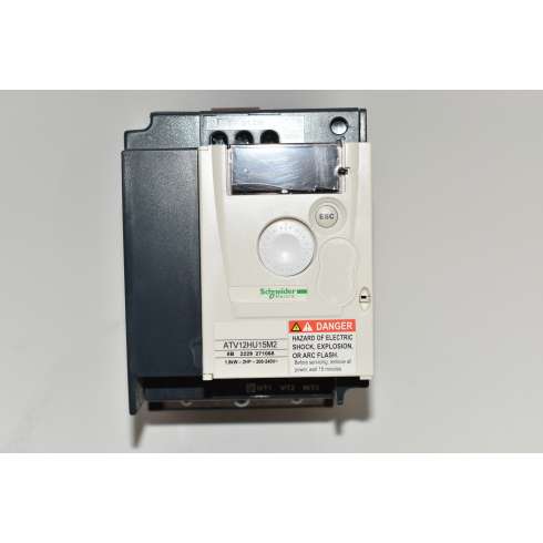 ATV12HU15M2 Schneider Altivar Variatore di Velocità 1,5KW 2HP 200-240VAC
