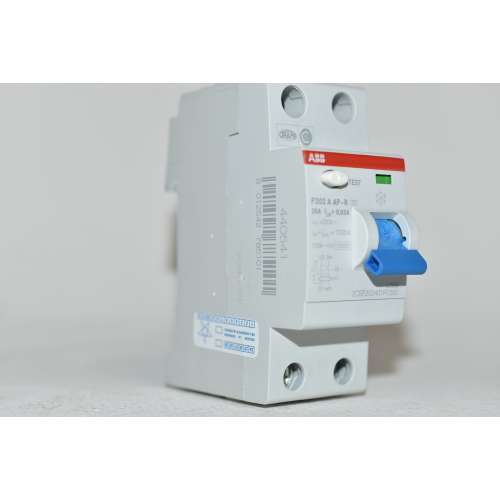 ABB F202 A-25/0,03 AP-R  2CSF202401R1250 Differenziale Puro 25Amp 30 mA Tipo A