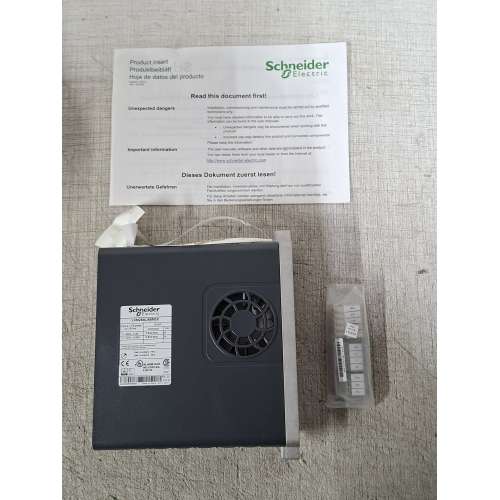 LXM28AUA5M3X Servoazionamento Lexium 28 Monofase e Trifase 200...230 V, 50 W