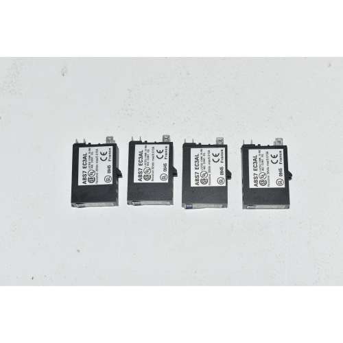 ABS7EC3AL  Schneider Modicon Relè a Stato Solido plug-in 12,5 mm 5 VCC TTL