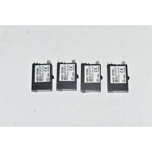 ABS7EC3AL  Schneider Modicon Relè a Stato Solido plug-in 12,5 mm 5 VCC TTL