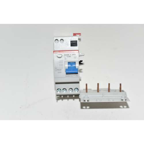 ABB DDA204 A-25/0,03 AP-R Blocco Differenziale 4P 30mA 25Amp AP-R Type A