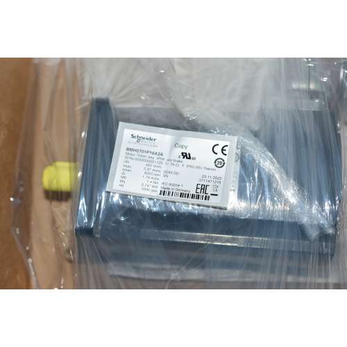 BMH0701P16A2A Schneider Servomotore 1,4Nm IP54 Single T 16 Sin/Cos no Freno Conn 90"