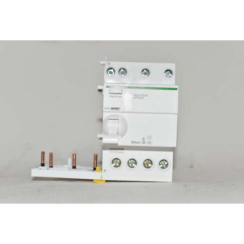 A9Y76740 Schneider Blocco Differenziale Gruppo Partenze Vigi iCG40 3P+N 40 A  300 mA Type A