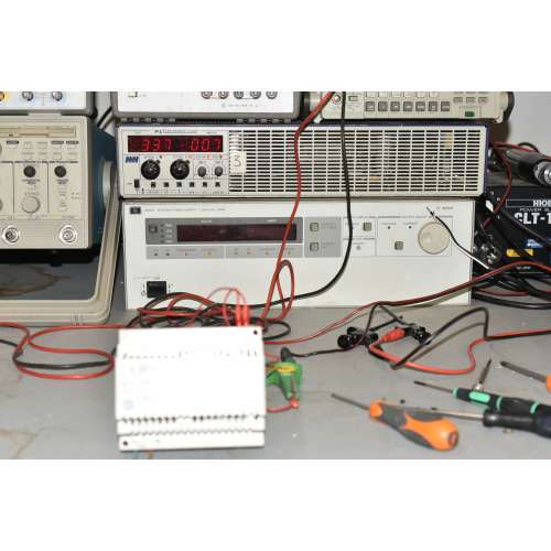 Alimentatore URMET 1722/20  Sec.33 VDC 0,6A