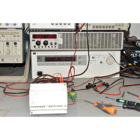 Alimentatore URMET 1722/20  Sec.33 VDC 0,6A