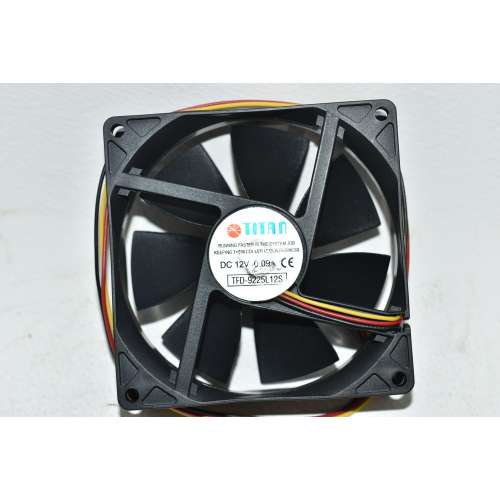 Ventola di raffreddamento 12 VDC 0.09 Amp Titan TFD-9225L12S 92X92X25mm