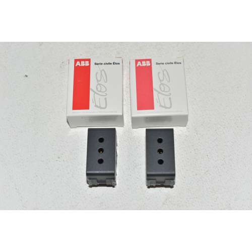 N.2 Pezzi 2CSE1101EL ABB  ELOS Presa Standard Italiana 10 Amp  2P 250 VAC