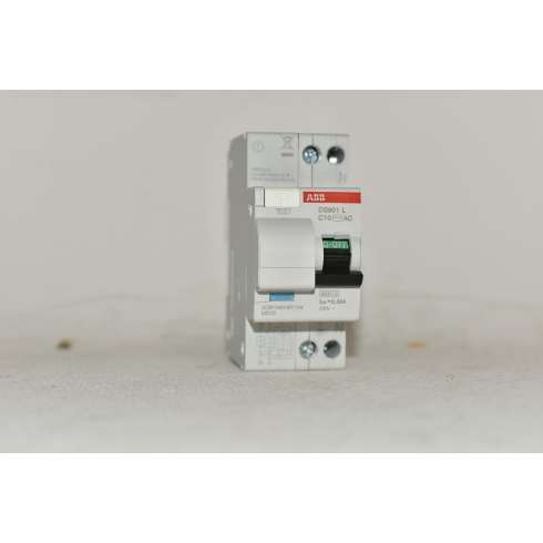 ABB Differenziale Magnetotermico 2CSR14501BR1104 DS 901 L C10 30mA AC