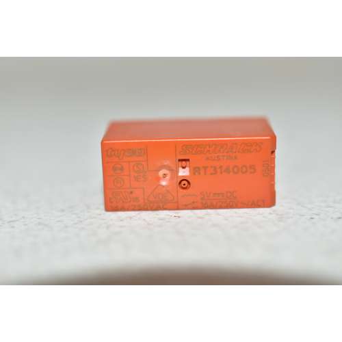 RELE  5Vdc  16Amp 250 VAC SCHRACK  RT 214 005 PCB 2NO/2NC Monostabile