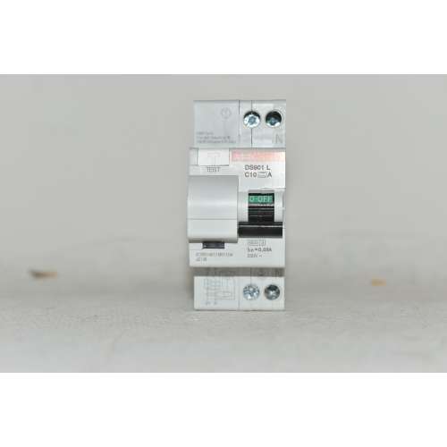 Differenziale Magnetotermico  ABB DS901 L C10 30mA Type A 2CSR145118R1104