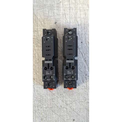 RPZF1 Base RXZ - contatto misto - 16 A term. a vite Schneider