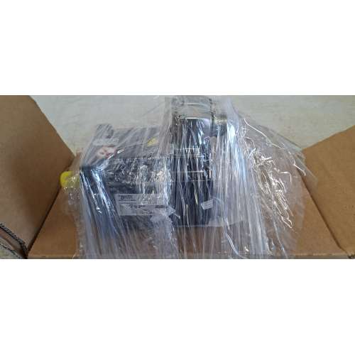 BMH1001T16A2A Servomotore Lexium 32, 3,4 Nm, 6000 giri/min, Senza freno Schneider