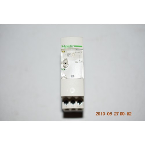 RELE' RE8RA31B industrial timing relay - 0.3..30 s