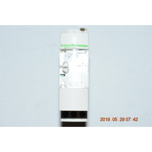RE8YG31BU industrial timing relay - 0.3..30 s (CD2)