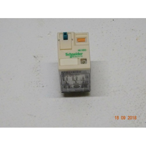 ZELIO RXM2AB2ED Relè Miniatura Plug-in RXM 2 C/O 48VDC - 12A - LED